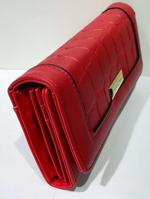 Lady's purse/ wallet  sling included size: 19*4.5*10cm red out of stock