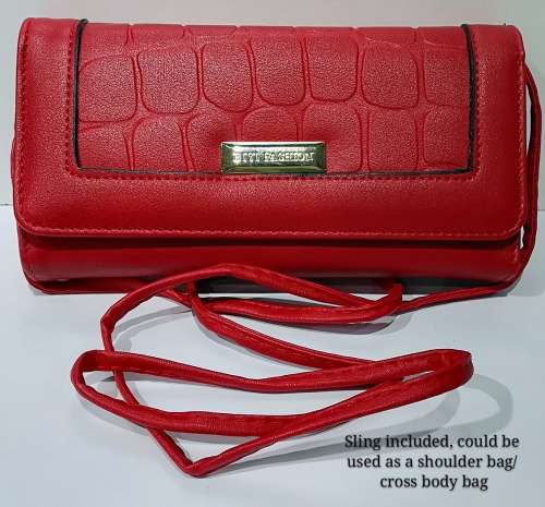 Lady's purse/ wallet  sling included size: 19*4.5*10cm red out of stock