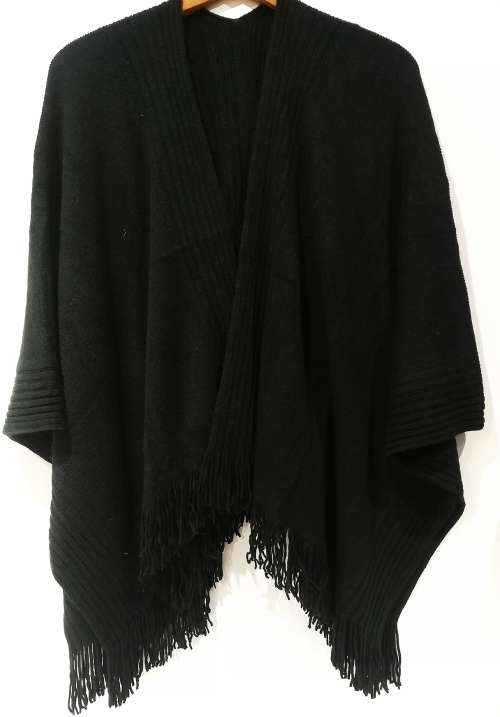 Lady's Poncho for autumn& winter, one size fits all, black