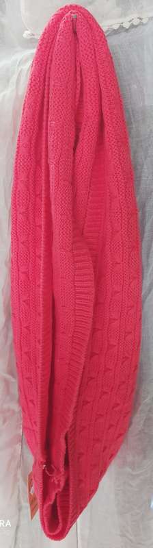 Lady's winter snood scarf
