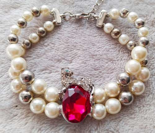 Red stone and pearls bracelet, CLOSING DOWN SALE