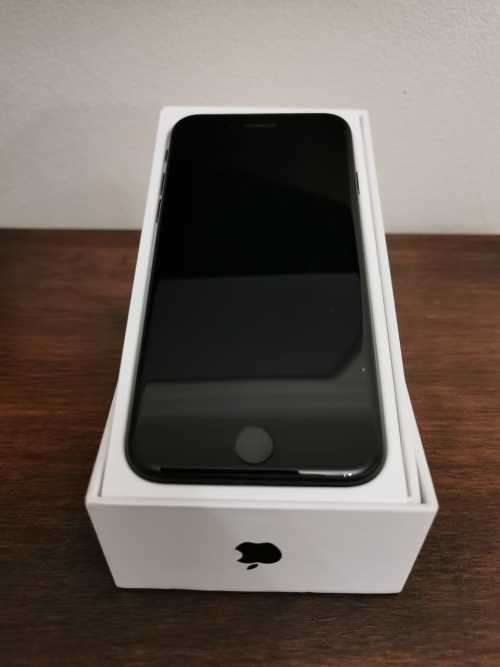 iPhone 7, 32 GIG For Sale