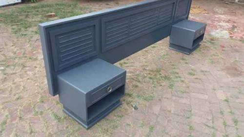 SIMPLY FANTASTIC VINTAGE WOODEN QUEEN HEADBOARD AND SIDE CABINETS.