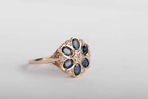 Unusual Vintage Sapphire and Diamond ring 9ct yellow gold.