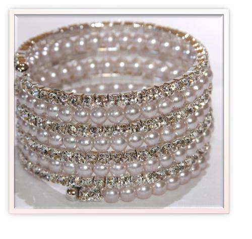 Pearl and rhinestone bracelet