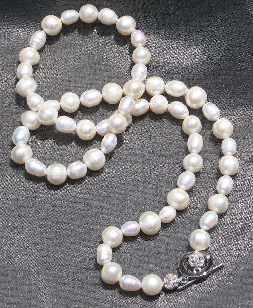 AAA Grade White Pearl necklace