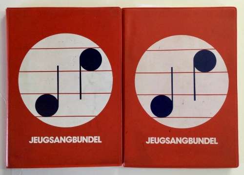 Jeugsangbundel (2 eksemplare) - Sagte vinielomslag, 1e druk (1984) en 5e druk (1985)