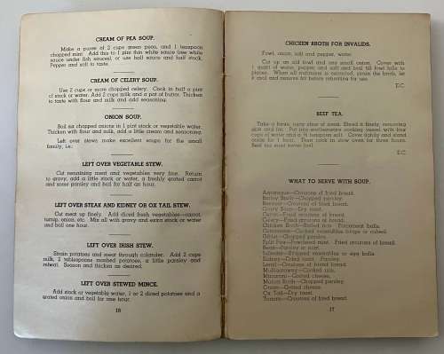 Ouma`s Cookery Book - Mrs Roy Hendrie. Softcover, 5th Ed. 1951