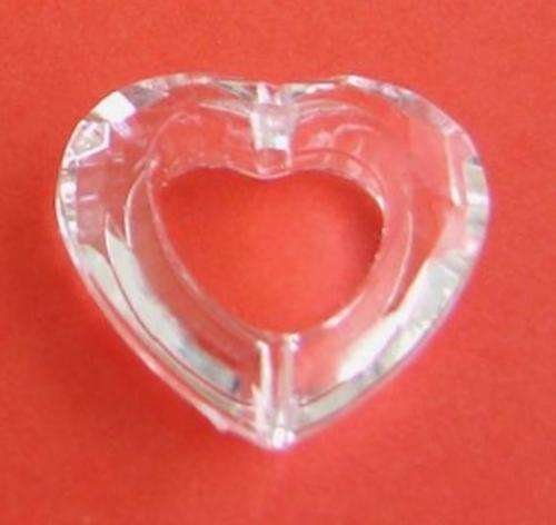 35mm x 38mm Clear Heart Acrylic Bead