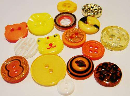 Orange & Yellow Button Mix, 6g (Sold in Pack of Not Less than 18 Buttons)