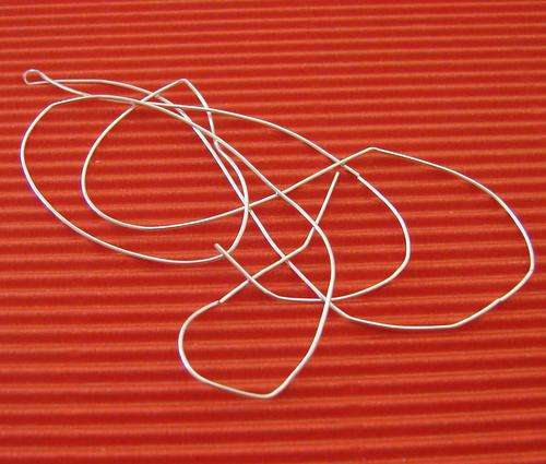 +/- 50cm Length of 0.7mm Silver Gimp (Used for finishing off Pearls against the Clasp)