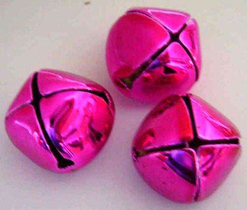 8mm Cerise Pink Jingle Bells (8 Pieces) - See product description for idea