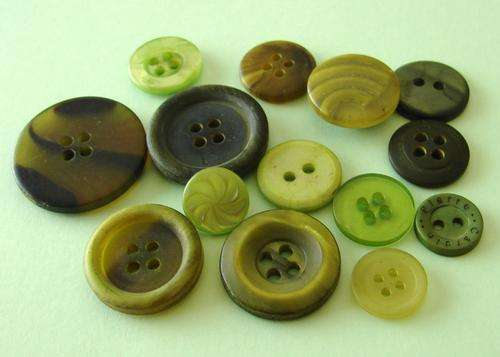 Green Button Assortment (48 Buttons per Pack)