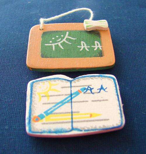 35mm x 25mm Wood-Cut School Board & Book Embellishments