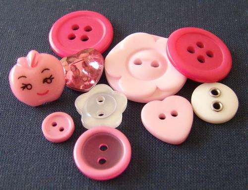 Pink & White Fancy Button Assortment (25 Buttons per Pack)