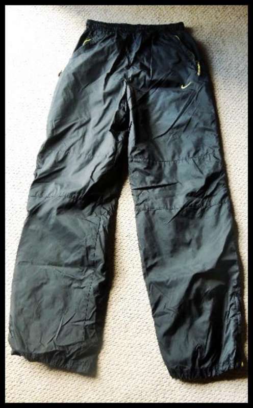 Nike 13-15yrs/Small Tracksuit Pants New only worn once