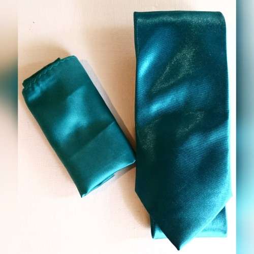 Teal Tie & Hank