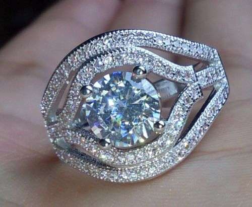 Stunning 2CT Swiss Zircon 10KT White Gold Filled Eye Design Wedding Ring