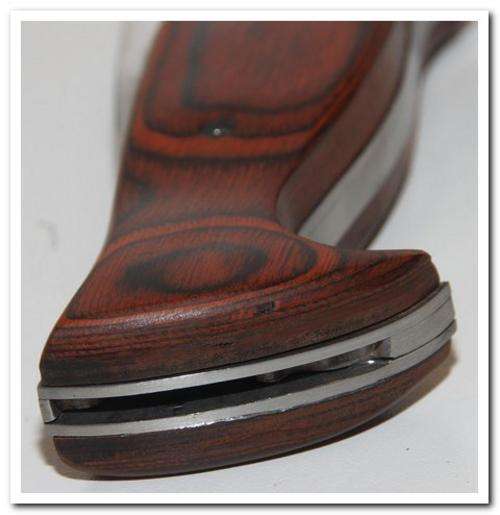Hunting knive set lockable front