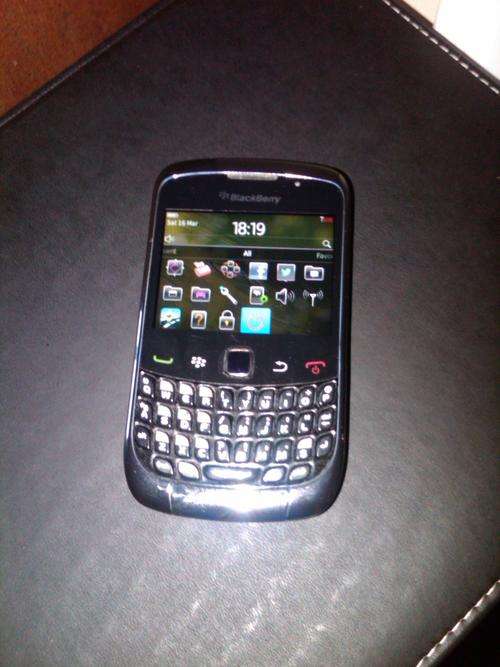 BLACKBERRY 9300 - LIKE NEW - WIFI, 3G