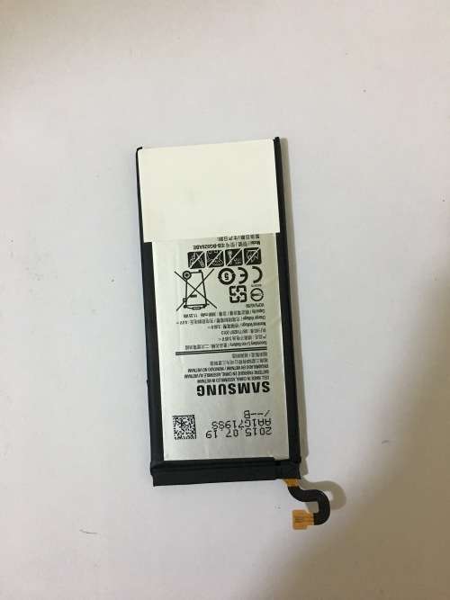 Genuine Samsung S6 edge plus genuine battery taken out from new phone