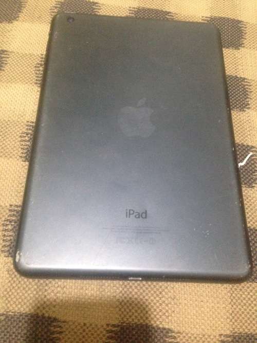 Apple ipad mini 32gb 1st gen wifi black damaged