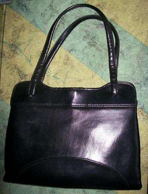 Retriever Handbag