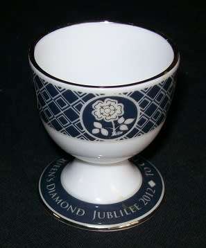 PORCELAIN EGG CUP.  Silver Jubilee