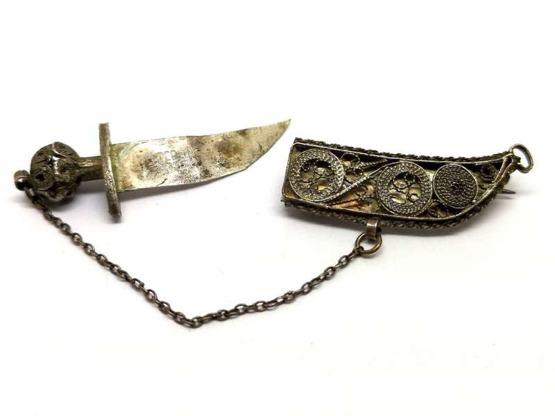Unique old | Small .835 Silver Knife Brooch | Fine handmade filigree work | R1 Start Auction | 4.5cm