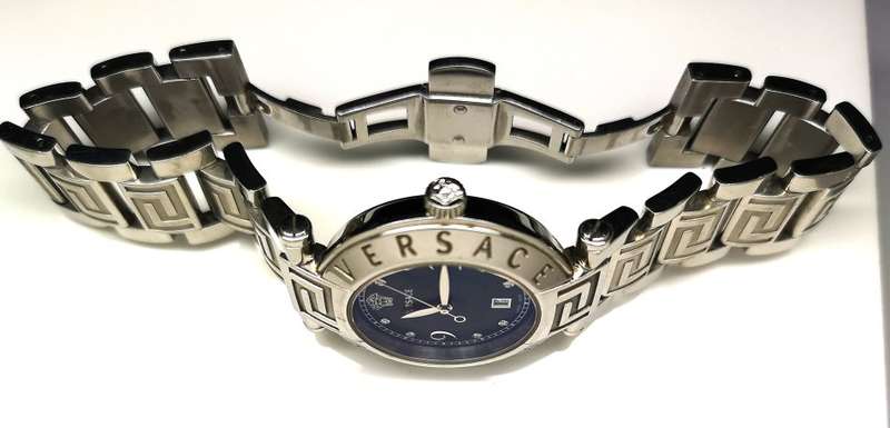 VERSACE | Designer Watch | All Stainless Steel | Authentic with 8 Small Diamonds | R1 Start Auction