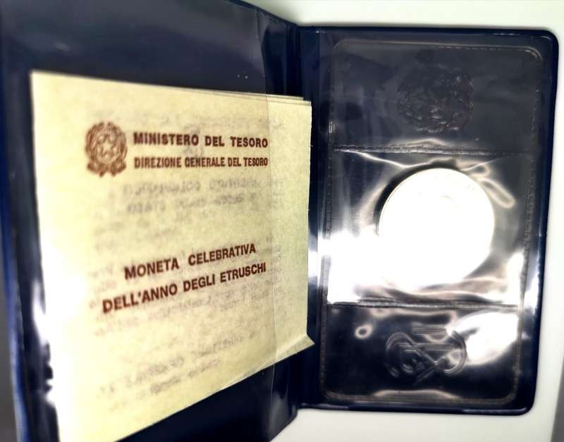 1985 | Italy | 500 Lire | Year of Etruscan Culture | UNC Silver | In Booklet with Info | R1 Start NR