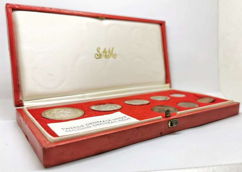 1973 Proof Set | R1, 50c, 20c, 10c, 5c, 2c, 1c, 1/2c | Excluding Gold Coins | Long Proof Set Box