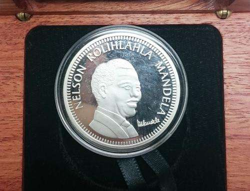 1994-1999 commemorating Nelson Rolihlahla Mandela days of presidency 99.9% pure SILVER**