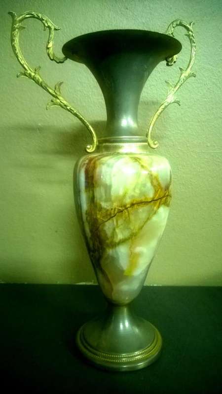 LARGE Old vase/ornament  stunning Solid stone base !!! Risk @ R1 start