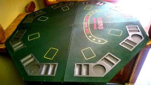 LARGE 8 man foldable poker table!! perfect for a man cave