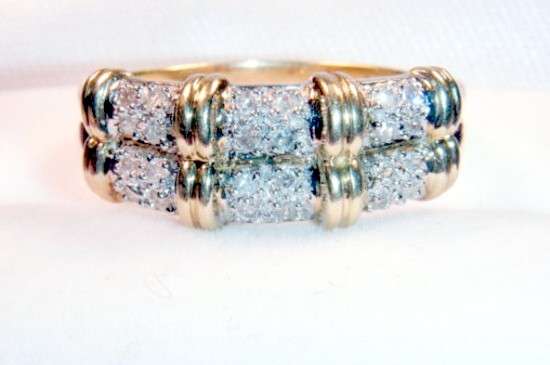 VTG REAL DIAMOND SOLID GOLD ENGAGEMENT RING! GORGEOUS - R1/NO RESERVE