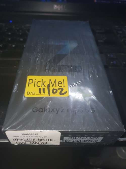 Samsung Z Flip 3 5G 256 gig Dual Sim sealed in its box with warranty