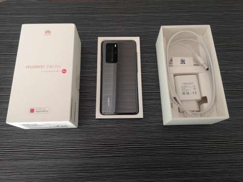 Huawei P40 Pro 5G Dual Sim 256 gig ROM /8 gig RAM on its box with accessories like new