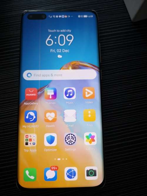Huawei P40 Pro Dual Sim 5g 256 gig in it`s box with accesories