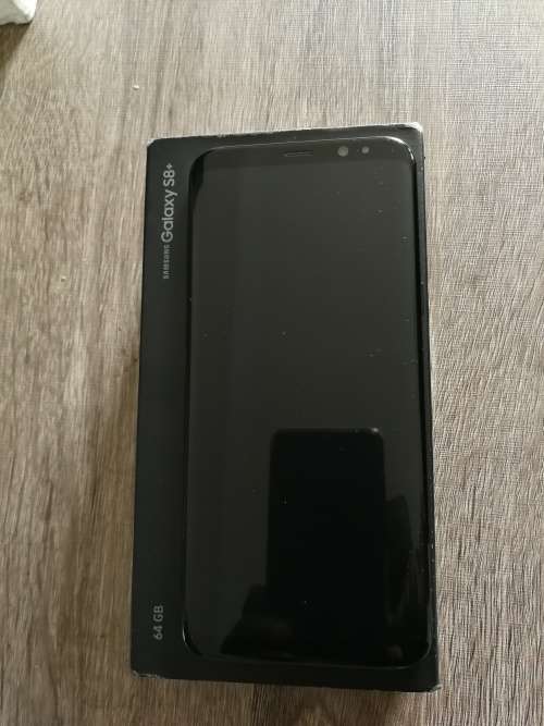 Samsung Galaxy S8+ 64GB **MINT**