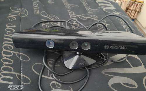 MICROSOFT XBOX 360 SLIM BLACK* MINT* COMPLETE PLUS KINECT and 4 GAMES