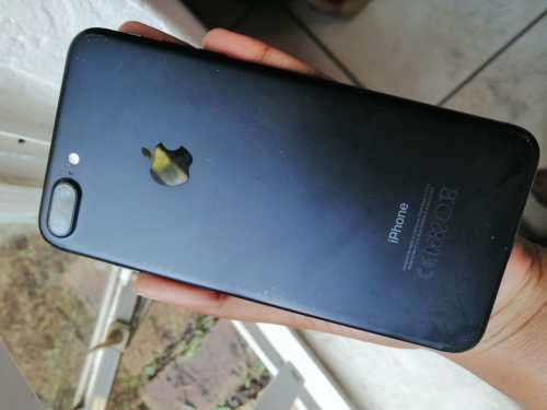 Apple iPhone 7 Plus 128GB *Great Condition* *Earpiece does not work*