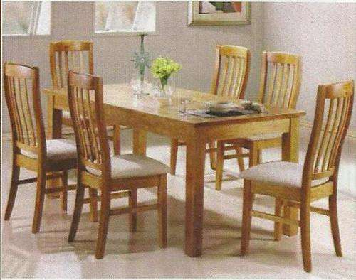 DINNING ROOM TABLE AND CHAIRS