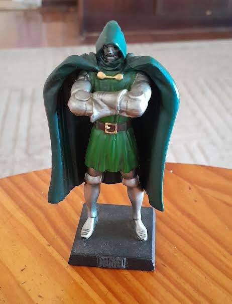 The Classic Marvel Figurine Collection Doctor Doom