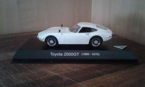 Green Promotion :Toyota 2000 GT  D/Cast Model  Sc 1/43  KYOSHO  New in   D/Case- Gteed- In Stock