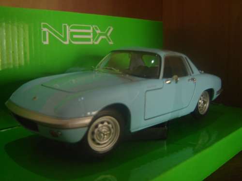 Neat Little Lotus Elan  Die Cast Model  Sc  1/24 by   WELLY  New  Box Gteed-In Stock