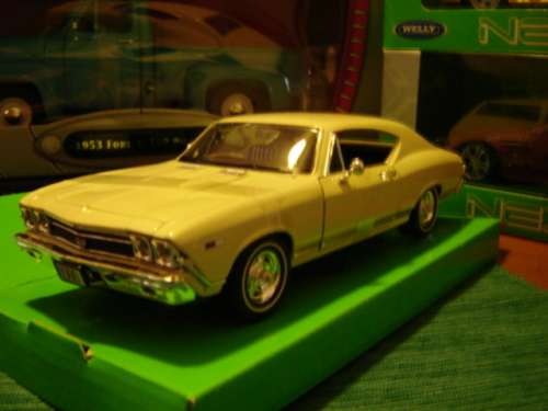 '68 Chevrolet Chevelle   Scale  1/24 D/Cast Model Welly NEX  New in Display  Box  In Stock Garenteed
