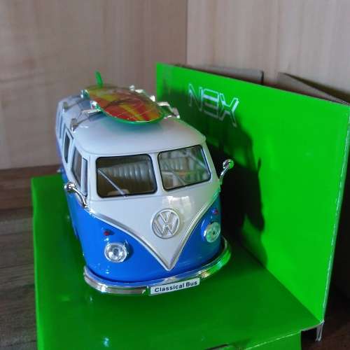 VW Kombi Fleetline with Surfboard Die Cast Model  Scale 1/24 WELLY New in D/Box Garenteed- In Stock