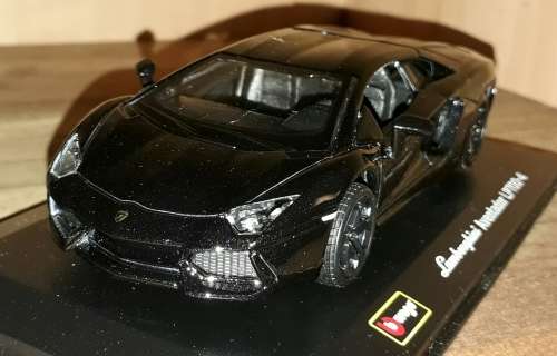Lamborghini Aventador LP700-4  Special Liosting for Lester Only D/Cast  1/32 D/ase  BBurago