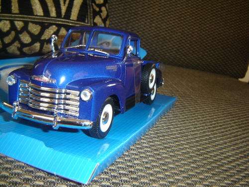 Lovely '53 Chevrolet 3100 Pick Up  D/Blue  Sc 1/24 by Welly New in D/Play Box